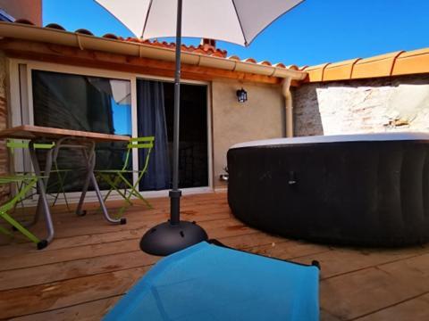 Maison Small Luxury أرجيليه- سور- مير المظهر الخارجي الصورة